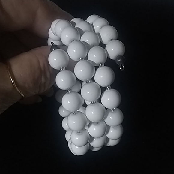✴️vtg white beads set - Picture 7 of 7